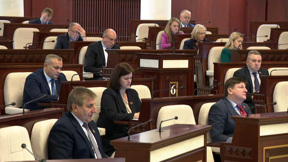 Белорусские депутаты приняли в первом чтении законопроект о республиканском бюджете на 2023 год