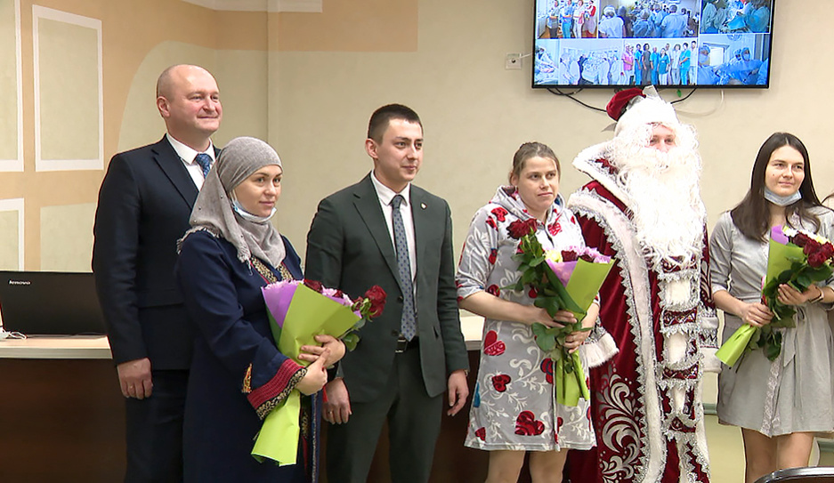 Марафон подарков охватил 5-й родильный дом Минска, здесь 1 января родились пятеро детей