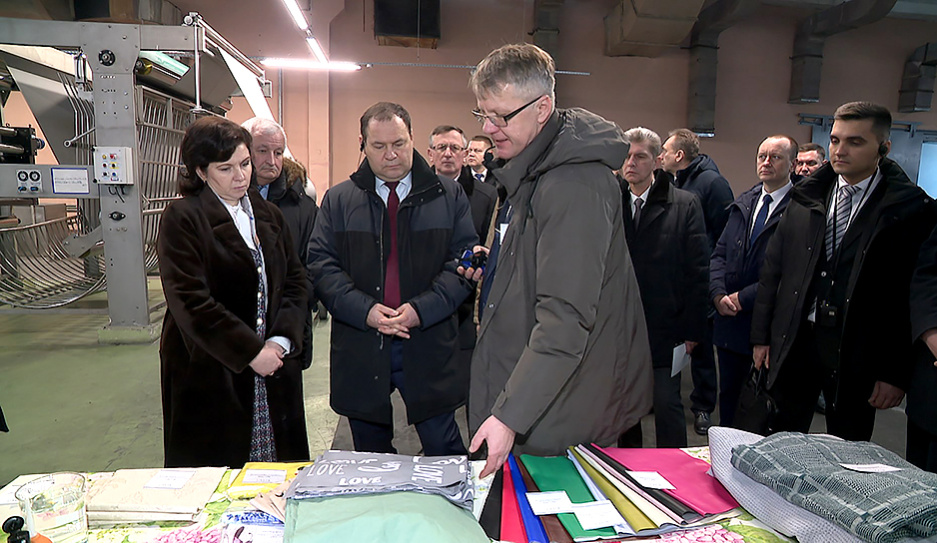Головченко посещает Барановичское производственное хлопчатобумажное объединение