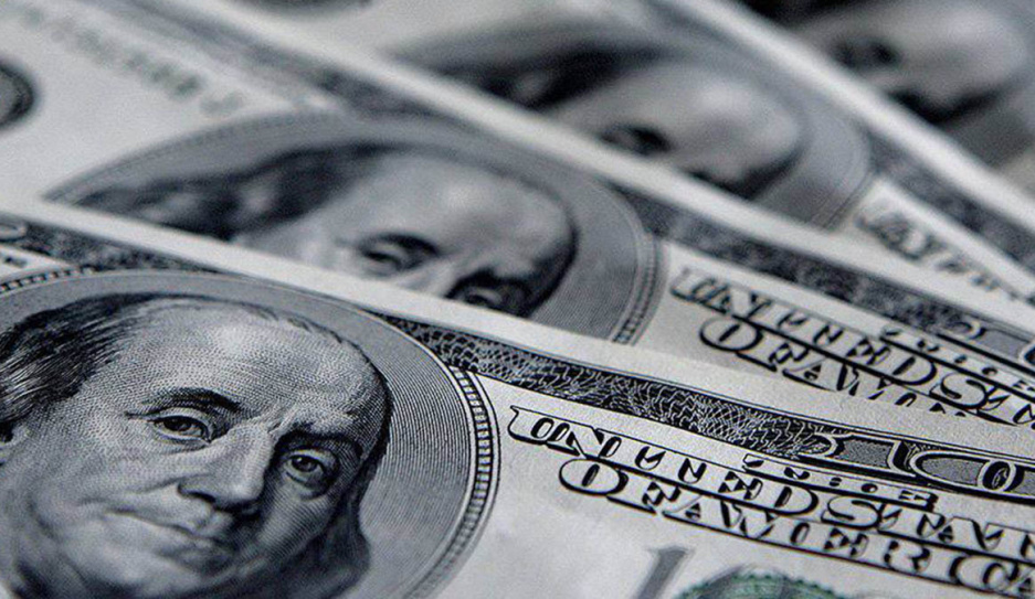 Богатейший в Азии банкир Котак назвал доллар США крупнейшим финансовым террористом