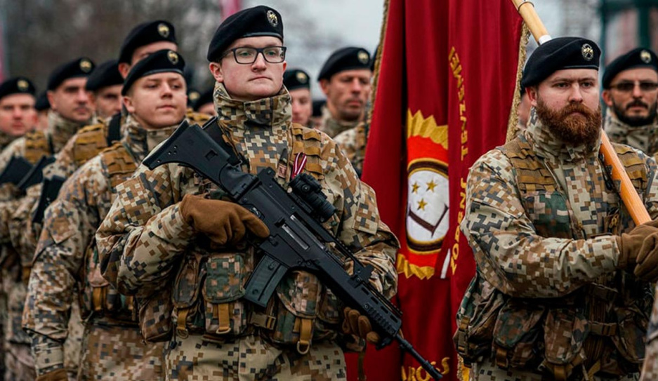 Все меньше латышей хотят служить в армии по контракту