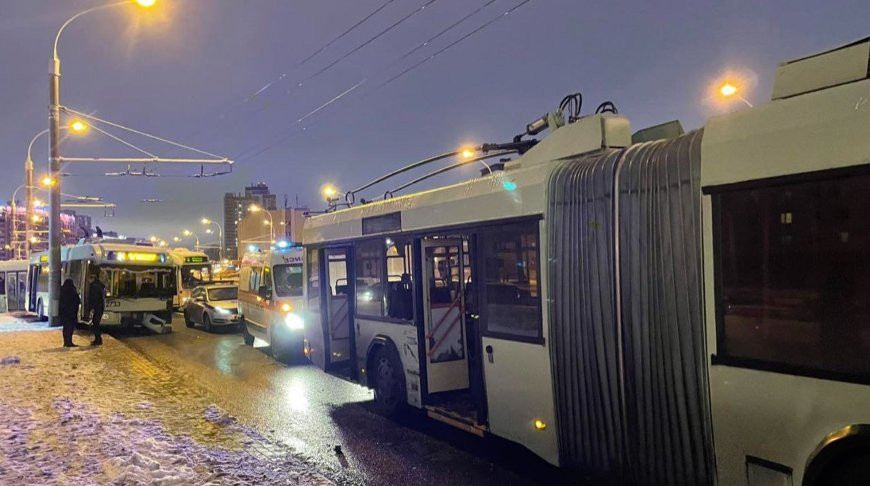 ДТП с участием двух троллейбусов произошло в Минске